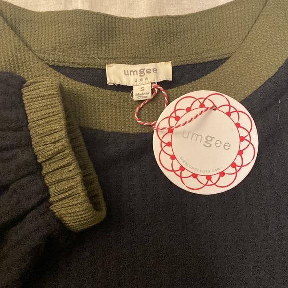 Umgee Waffle Knit Boho Print Top - Picture 10 of 11